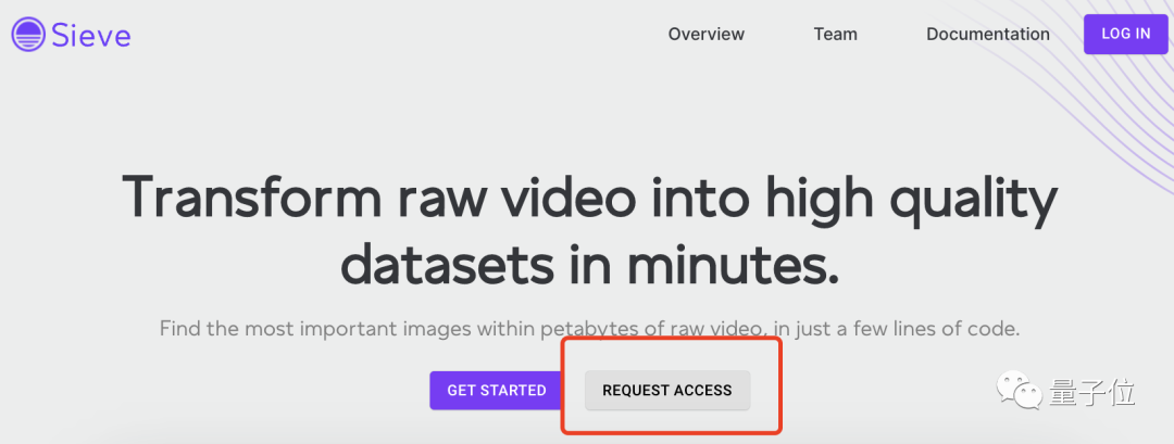 这个AI能帮你快速搜监控：文字定位关键帧，24小时录像10分钟处理