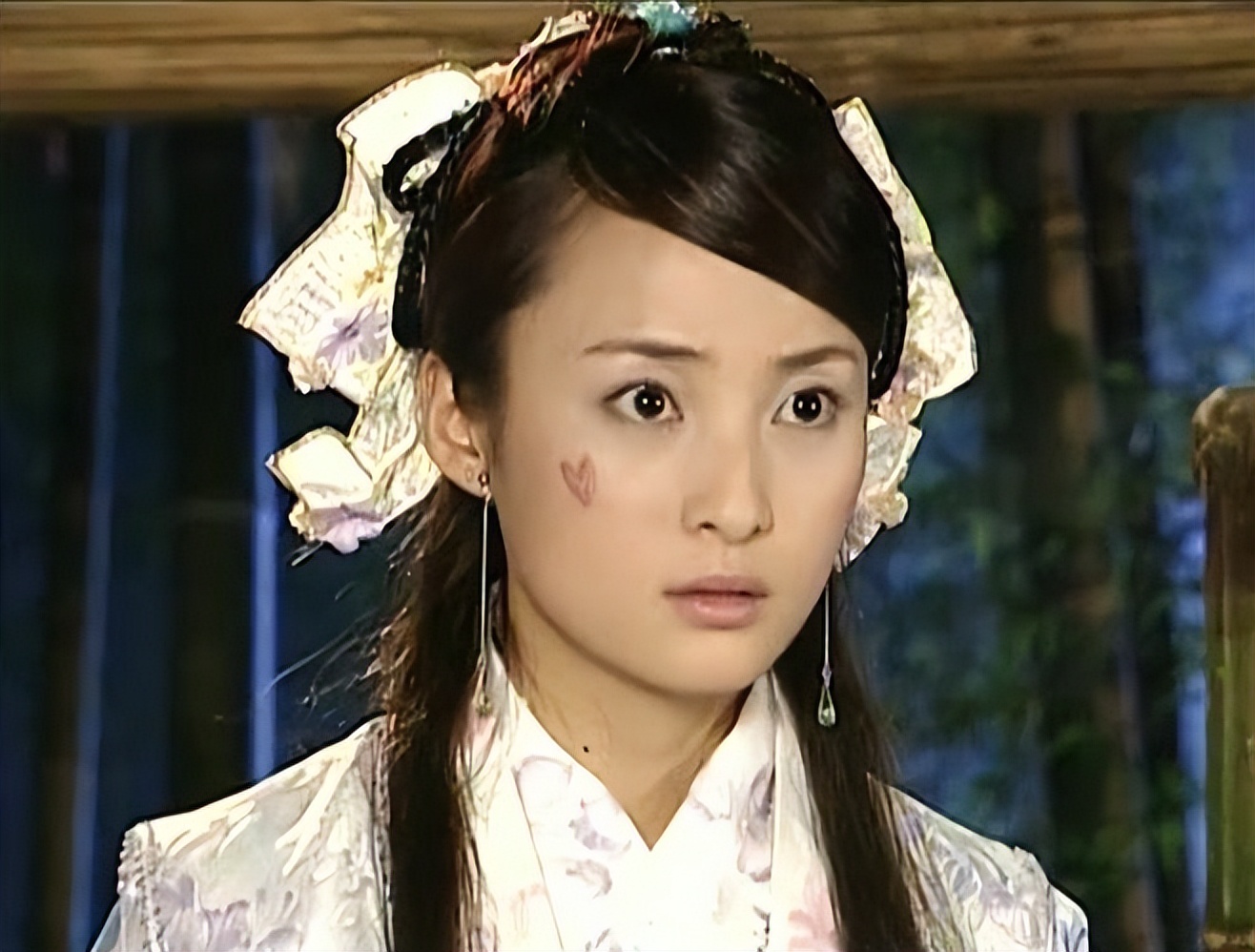 新版《钟无艳》黄梦莹美出天际 扮丑被说不用心学鞠婧祎蒋勤勤