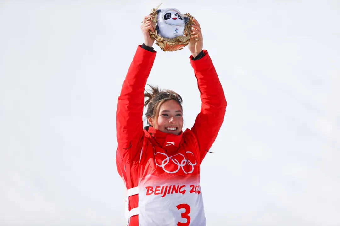 从“杨倩”到“谷爱凌”，女性运动员如何撑起奥运半边天？