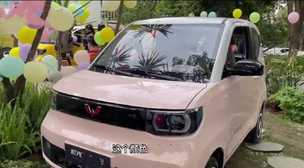 五菱宏光MINI哪个版本值得买？新手车主必看选购指南