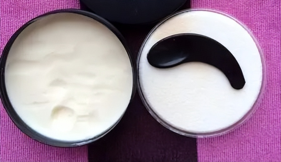 為什么上完粉底液以后，鼻子上有很多白點(diǎn)點(diǎn)？