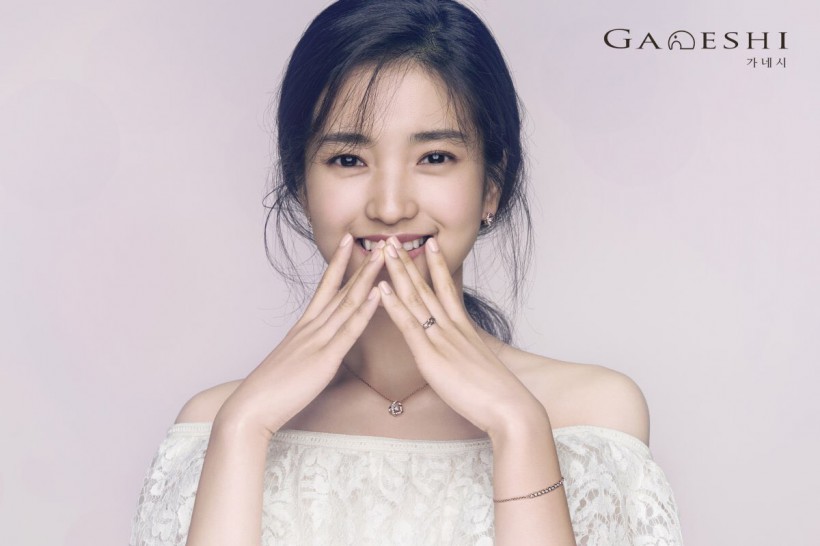 Kim Tae ri金泰梨哪年通过拍摄广告出道？出色演技＋抢眼魅力？