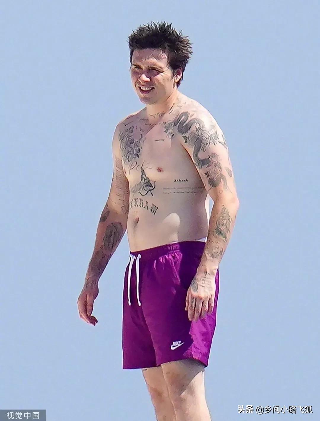 贝克汉姆大儿子婚后发福，和妻子妮可拉·佩尔茨在法国昂蒂布度假