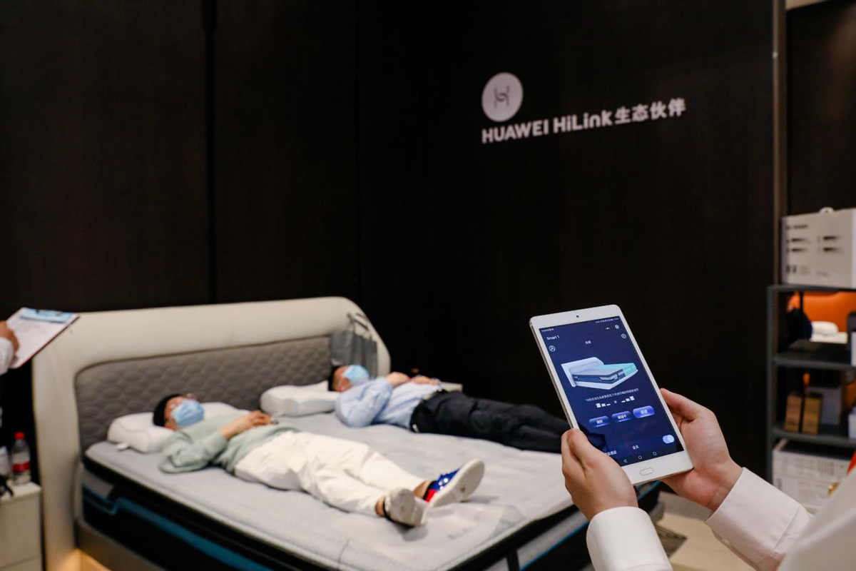 從開創到引領！喜臨門10年睡眠報告助推床墊科技躍遷