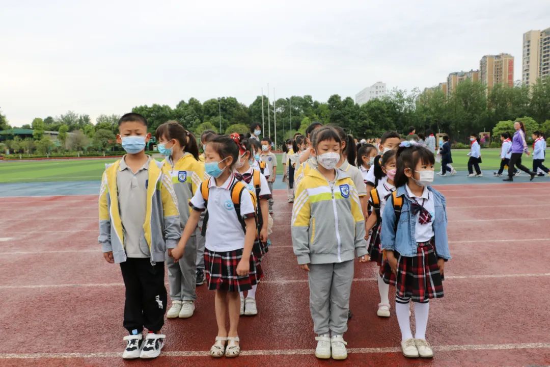 实验小学外国语学校与机关幼儿园携手开展幼小衔接交流体验活动