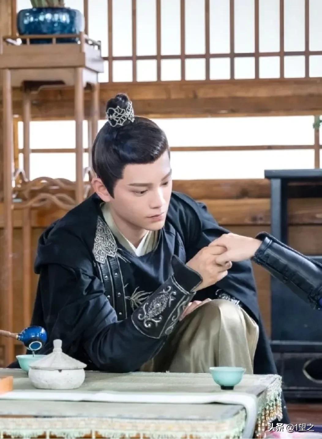 丁禹兮古装扮相莫名有点小迷人#传闻中的陈芊芊——韩烁