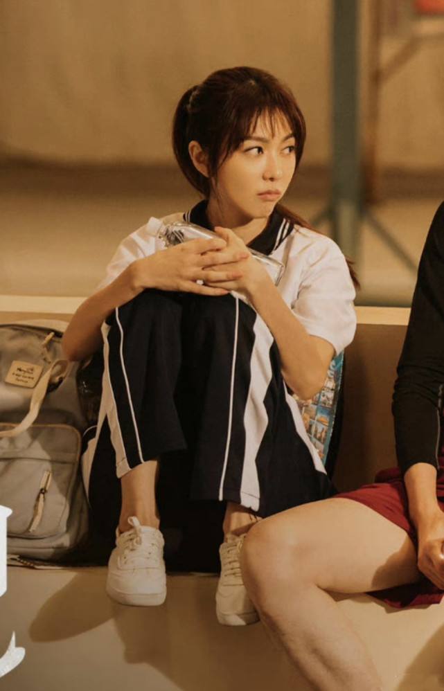 40岁还能演学生的女星，我只服这3位，不用装嫩，就是这么显年轻