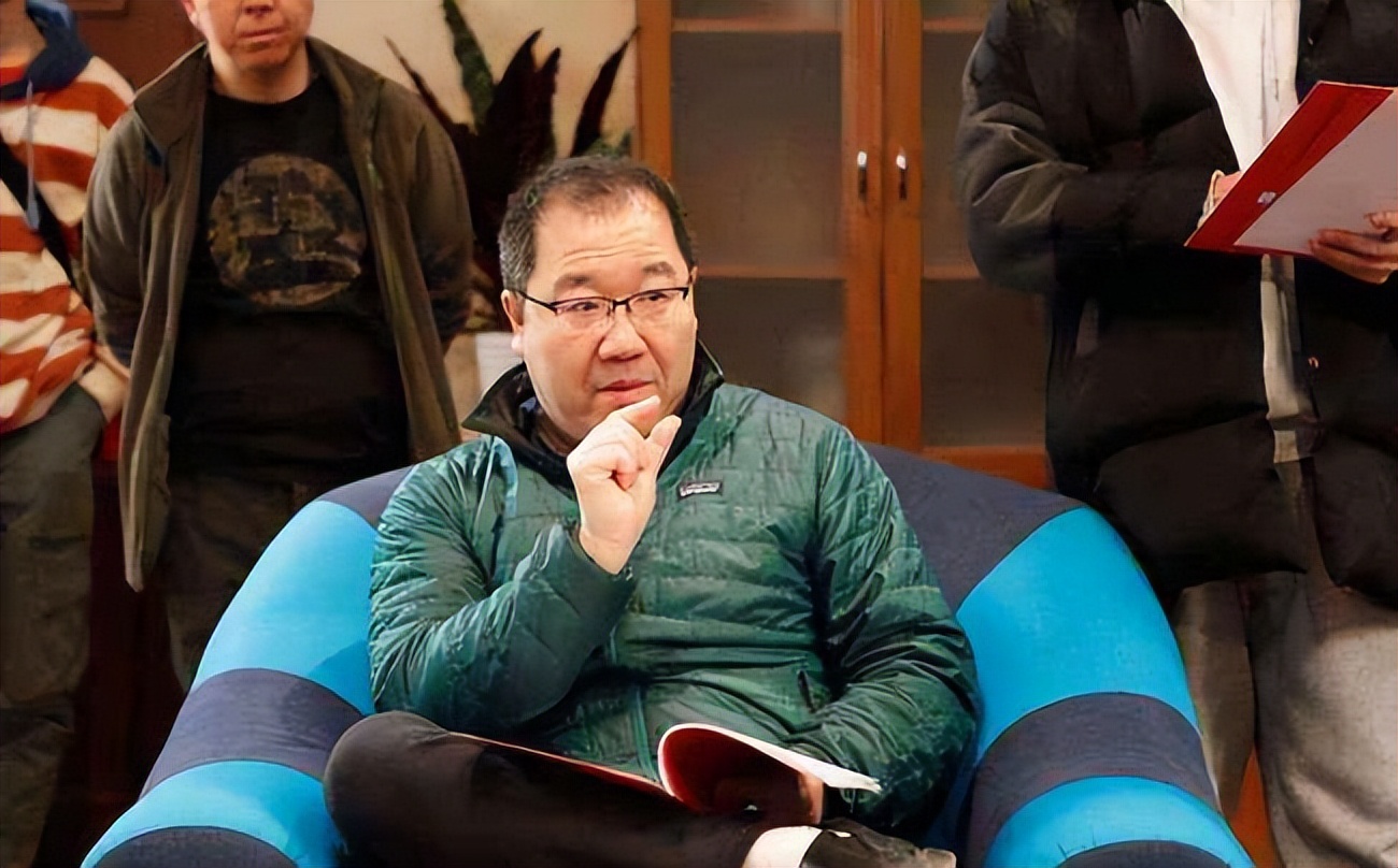 有人选择在娱乐圈硬混，有人选择保家卫国，同是星二代差距还挺大