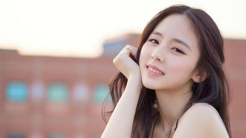 既有志向和远见，也能扛得住寂寞和冷落，优秀作文：《人生深度》