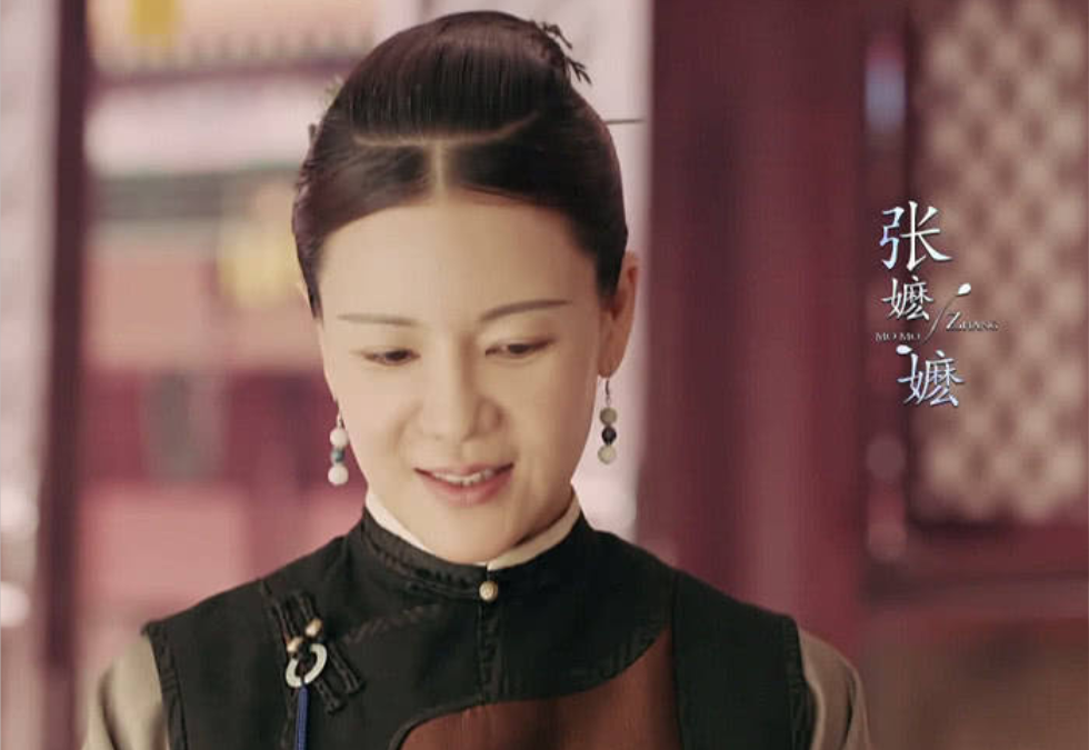 《传家》甩脸当家祖母的顾姨，不仅颜值高演技好，戏外人生更精彩