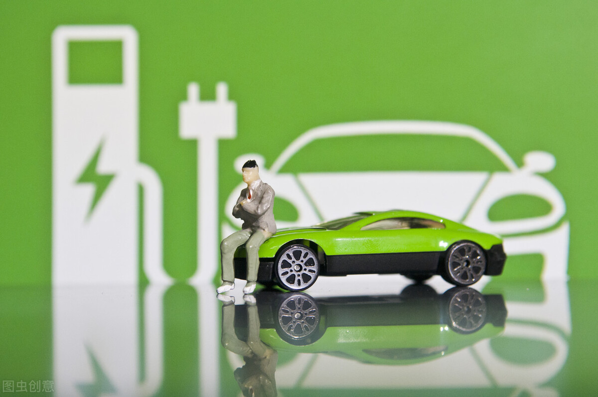 新能源车电池“退役”更换最少要花多少钱呢？