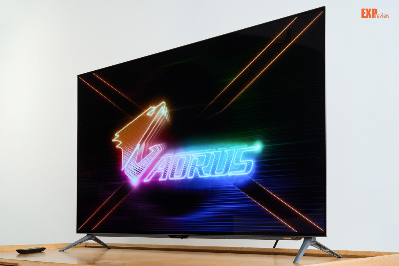 ?技嘉AORUS FO48U顯示器評測：無須多言的OLED利器