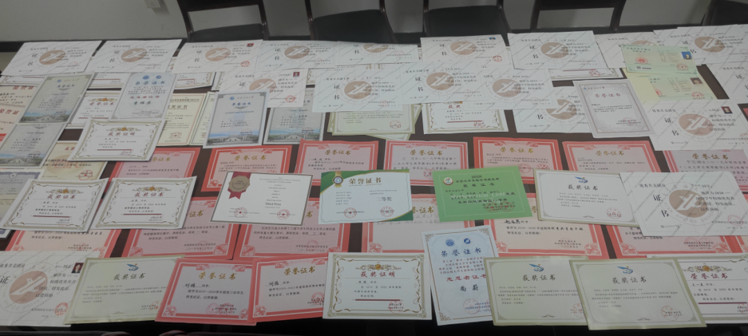 大神云集！考研率100%，斩获68项荣誉，陕西又现“神仙班级”