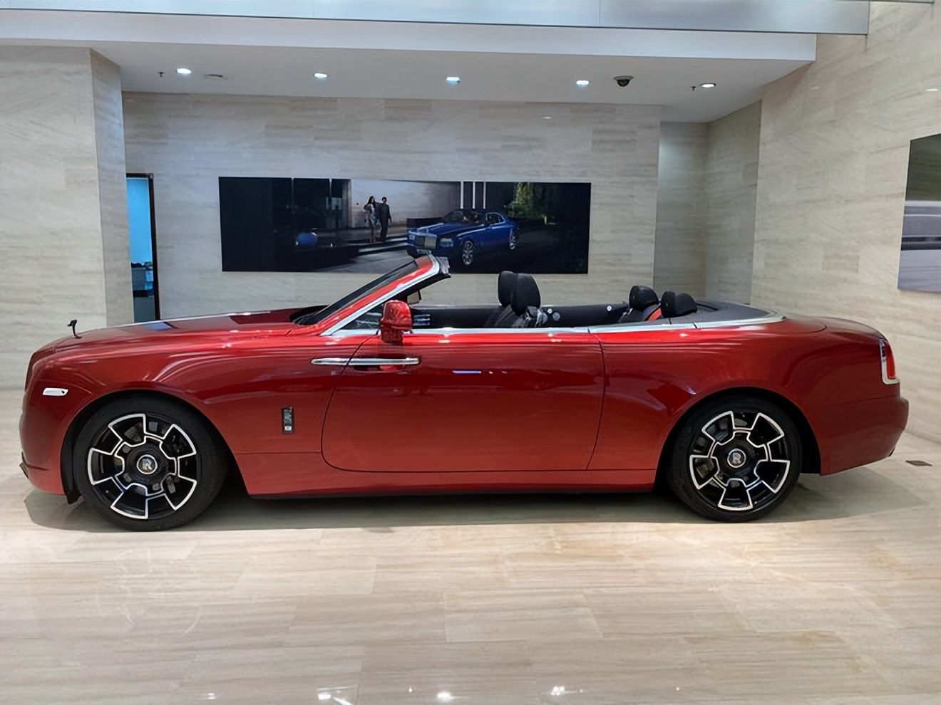 劳斯莱斯曜影七彩云集 各种不同颜色的曜影配色供您参考