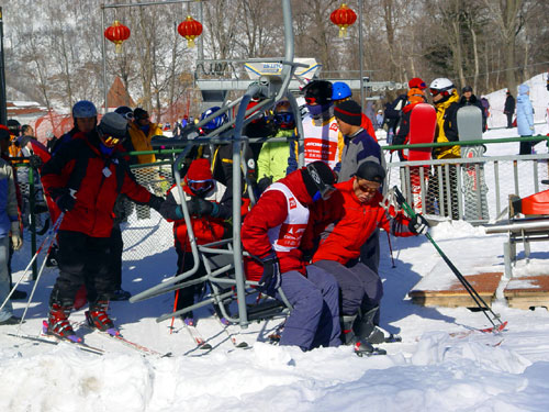吉林旅游：走进北大湖冰雪世界（图）