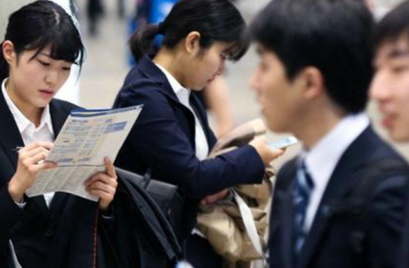 部分证书将要被“取缔”，考了也没啥用，大学生别再浪费时间了