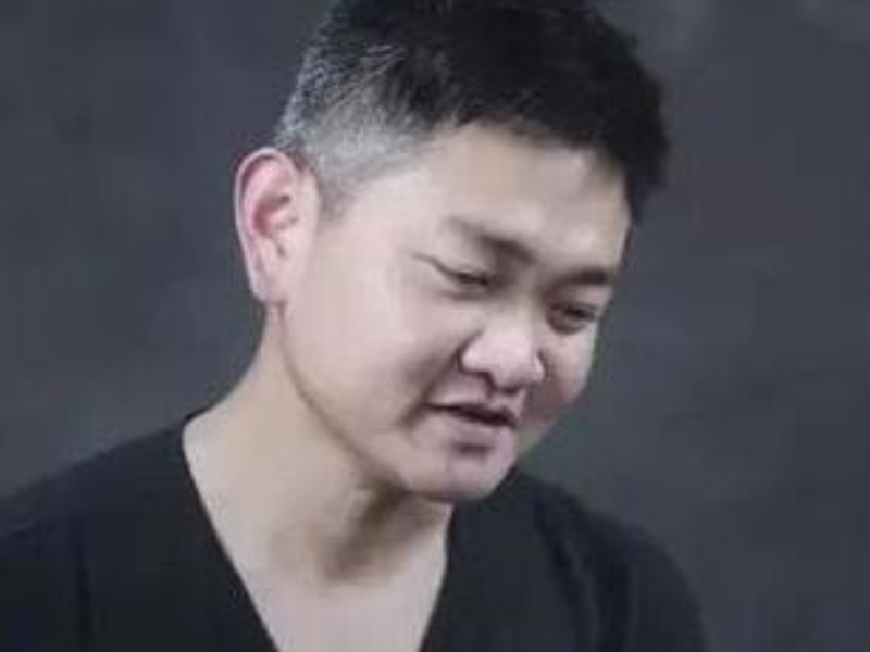 1992年保姆偷走雇主儿子，养了26年后想归还，亲母怒怼：甩包袱