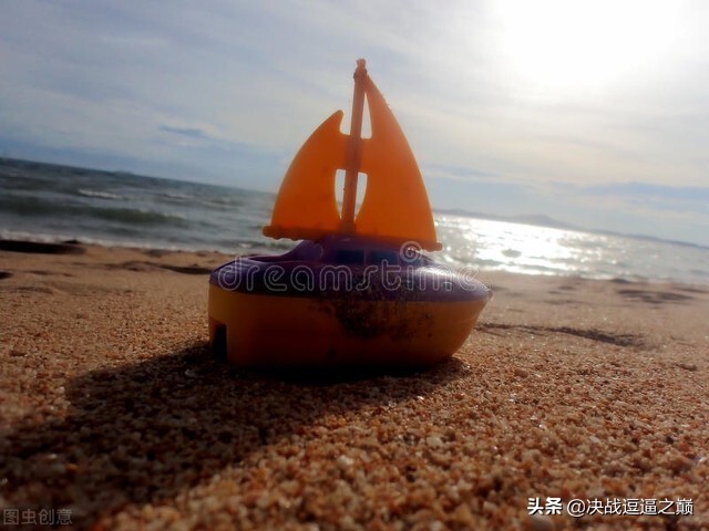 如果没人陪你颠沛流离，便以梦为马，随处可栖