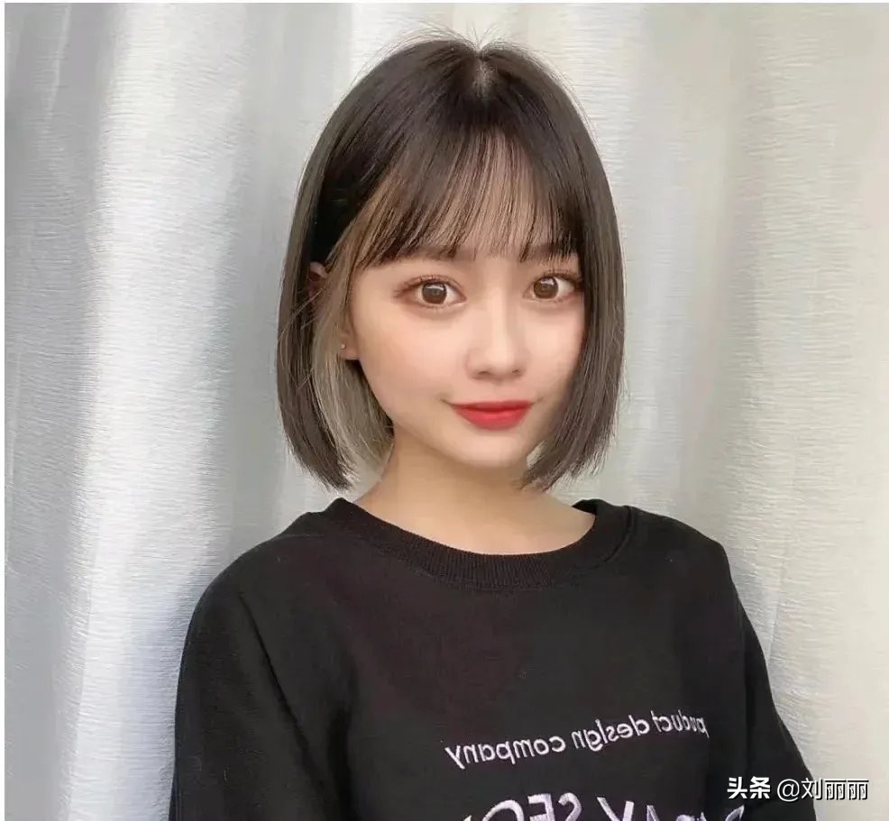 当下最流行的4种发型,大小卷烫发全都有,瘦脸修饰头型都很不错