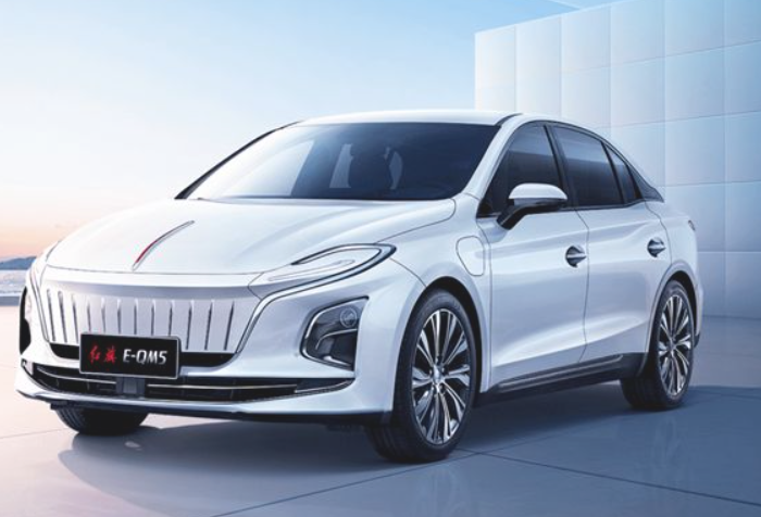 红旗e-qm5推出零售车型,劳斯设计操刀,起价12万,可选刀片电池