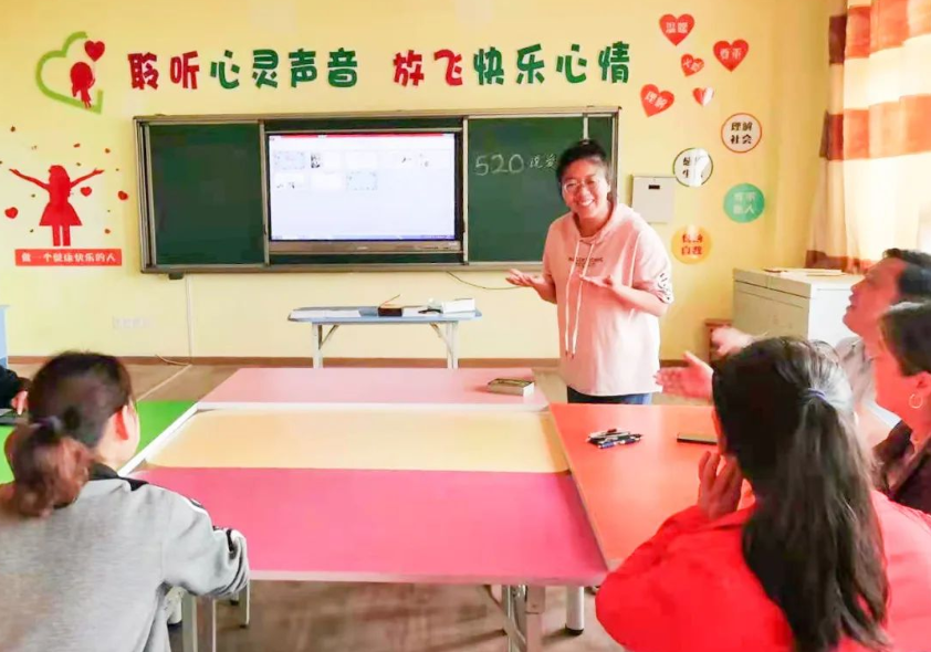 情暖三八节 黄陂90后女教师创设“快乐老家”为老师们解压