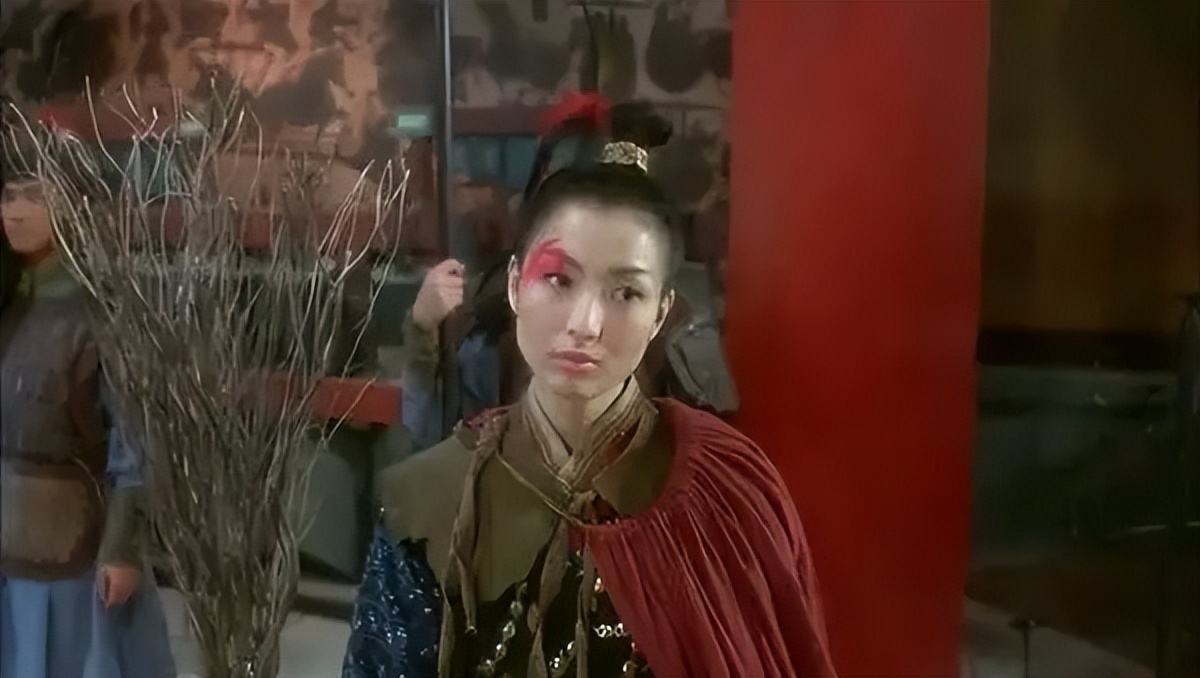 新版《钟无艳》黄梦莹美出天际 扮丑被说不用心学鞠婧祎蒋勤勤