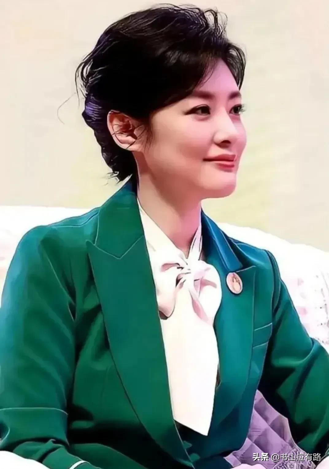 周涛:美貌与智慧并存的"央视一姐"珍藏版写真