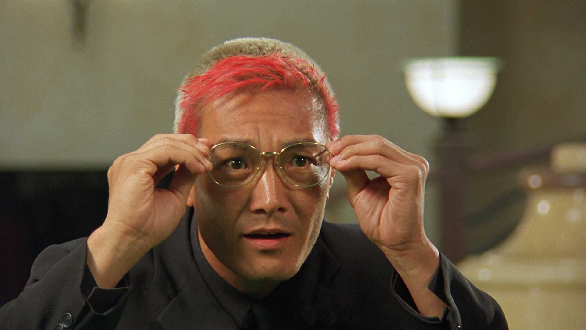 卢惠光演员卢惠光62岁独自带两娃