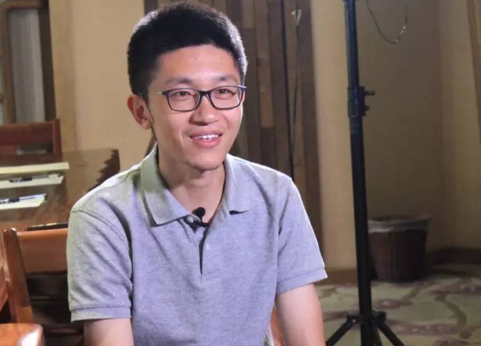 中科院学霸“变废为宝”，靠捡垃圾2年赚了1000万，今身价千万