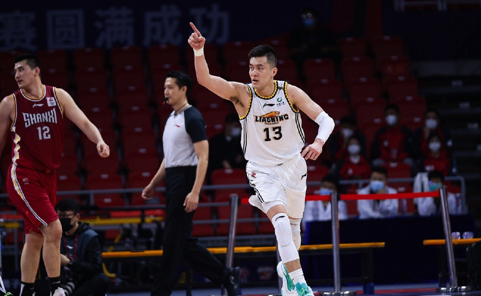 为什么郭艾伦不加入nba(郭艾伦为何不去NBA？亚洲第一控卫，这个名号是虚的吗？)