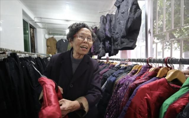 浙江女人陈金英：80岁欠债2077万90岁还清，10年时间她到底干了啥
