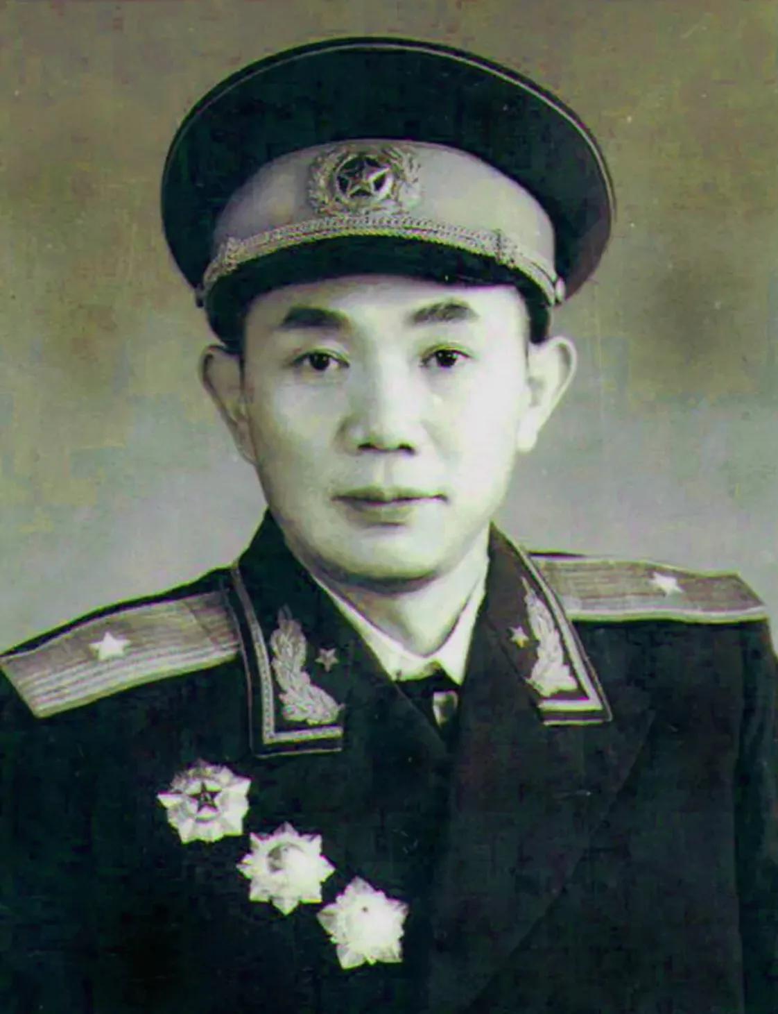 南京军事学院战役系首届学员名单大全：授衔情况，毕业分配去向