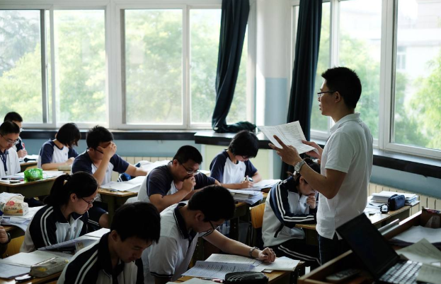 高三下半学期很重要，学生是否应该补课？看看班主任怎么说的