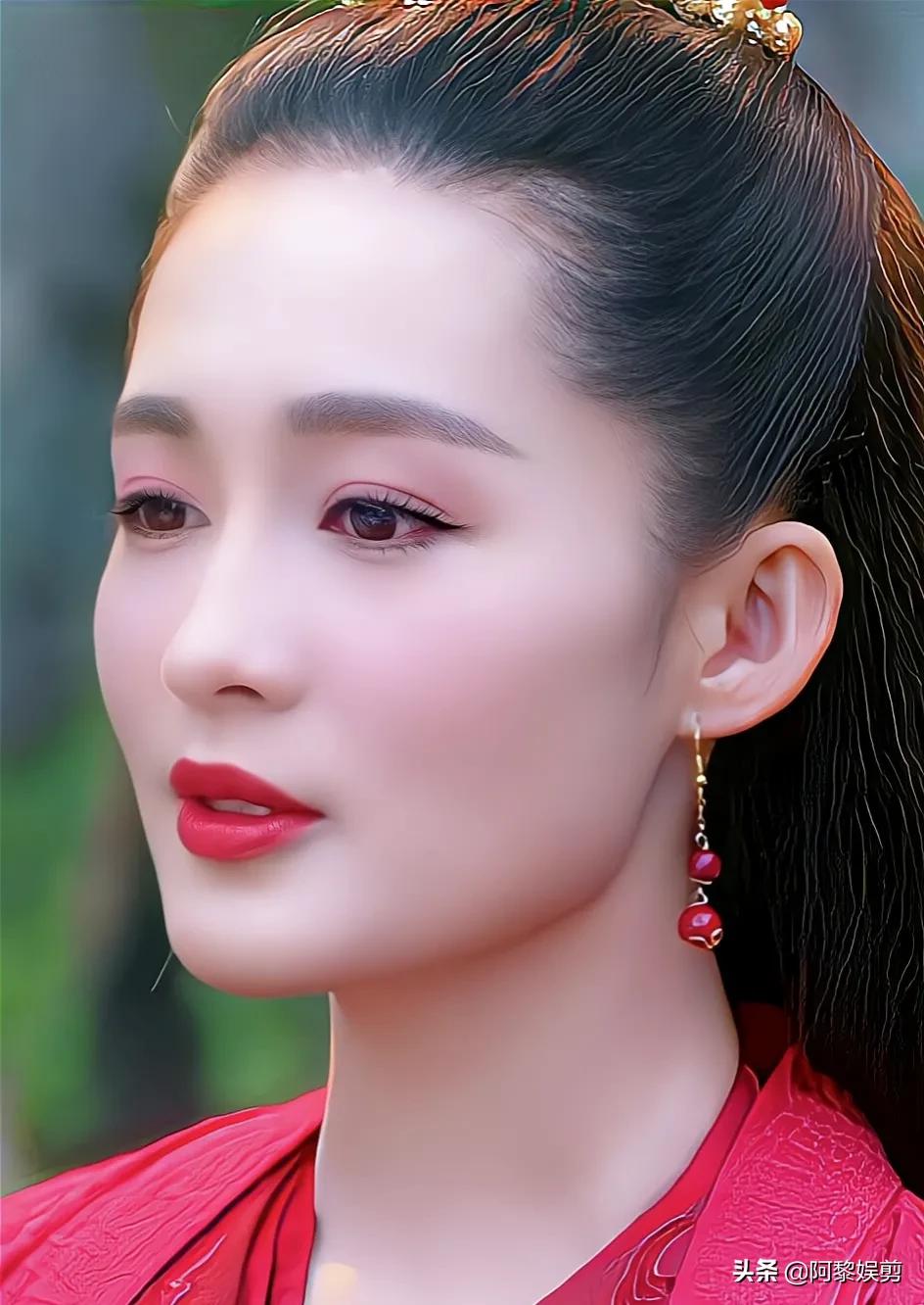 李沁古装照美若天仙