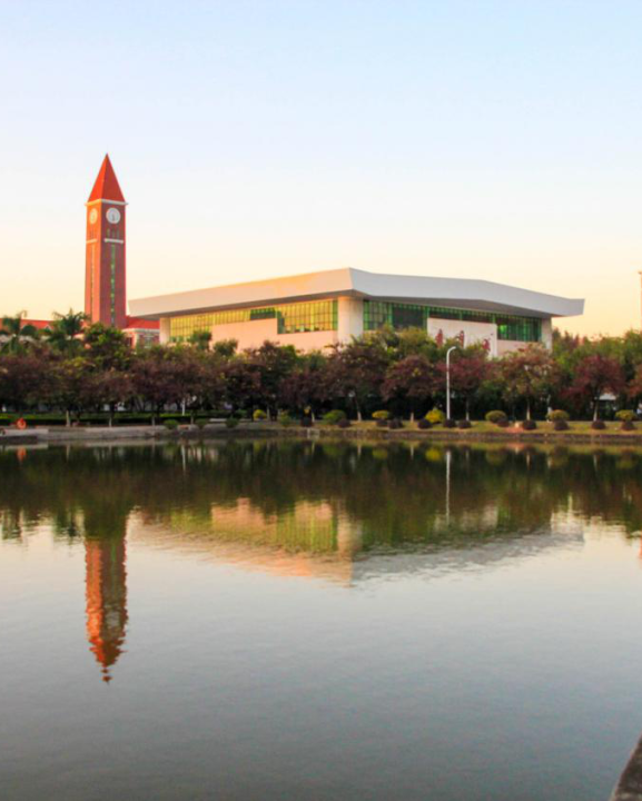 夏日广东培正学院今年的夏天超可