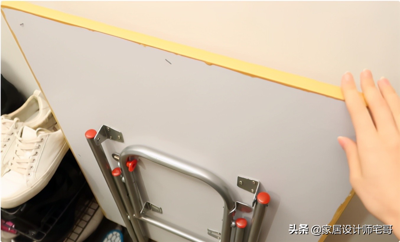 90后日本姑娘住香港10㎡“劏房”，蜗居虽小，却被整理得井井有条