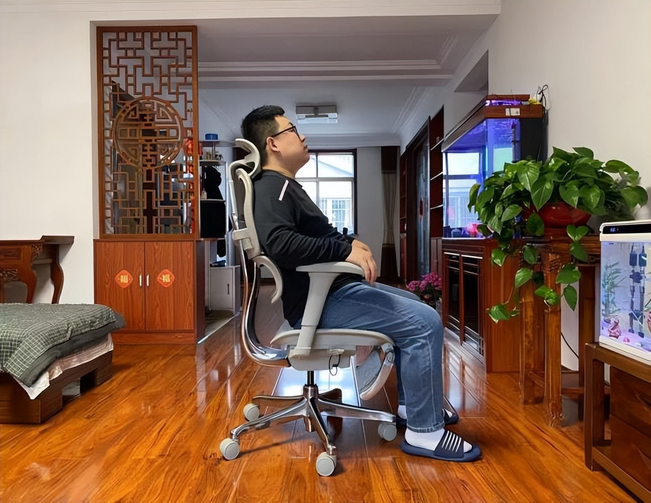 自媒体人久坐劳损,2k价位护腰首选,保友金豪b 2代"爽"体验 - 114货源