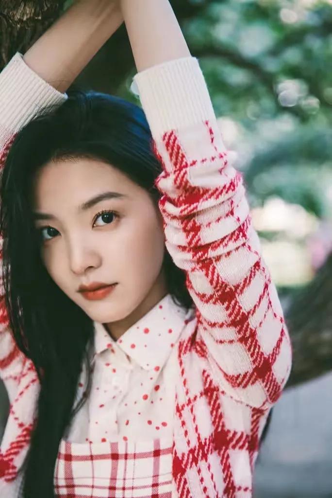 谁说格子套装土气？穿对了时尚大气，穿错了确实土掉渣