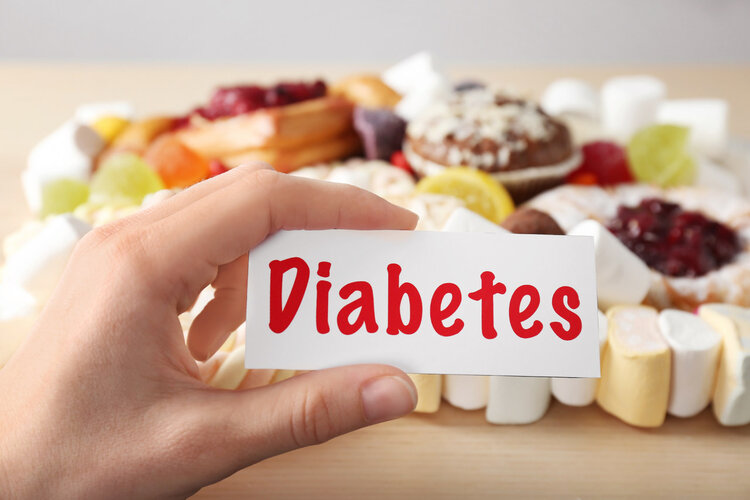 网传糖尿病血糖标准提高了？60岁以上老人，正常血糖是多少？
