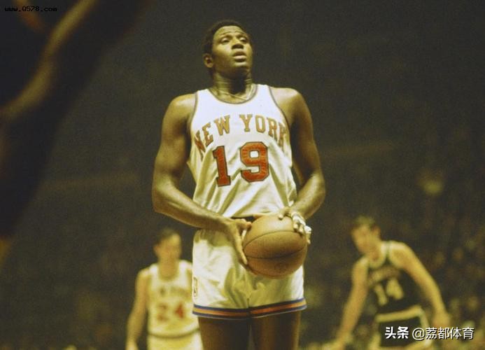 nba7号是哪些队(NBA75周年球队排名：76 位篮球传奇人物在我们的名单上签到)