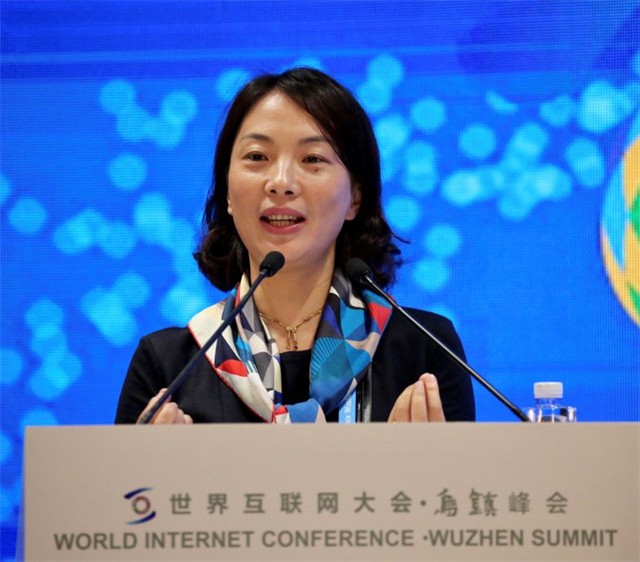 当年阿里的前台，马云给她0.2%股份，20年过去她怎样了？