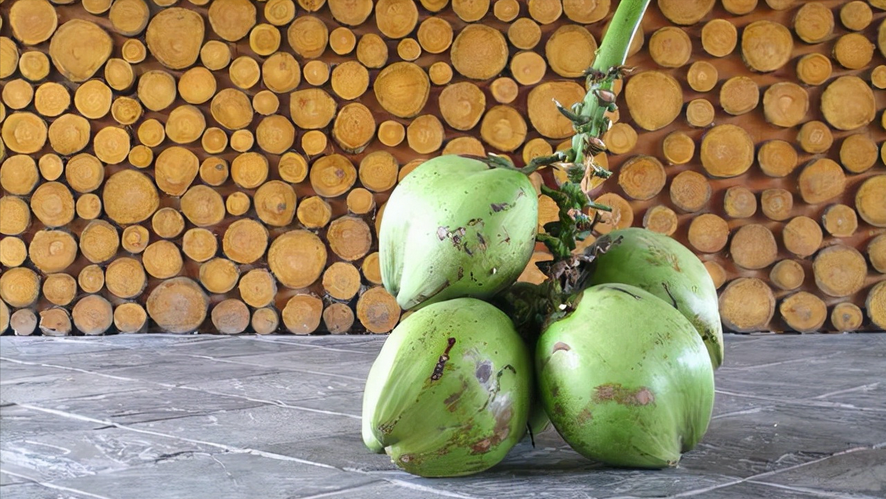 水果可以随身带上飞机吗？不适合在旅途吃的水果，就不要带了