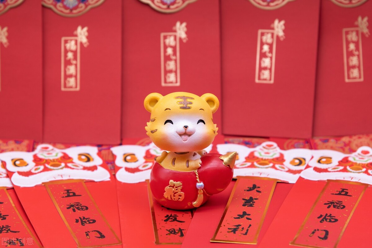 余后臣｜写给2022年：新年是最美的新娘，默默等待她的情郎