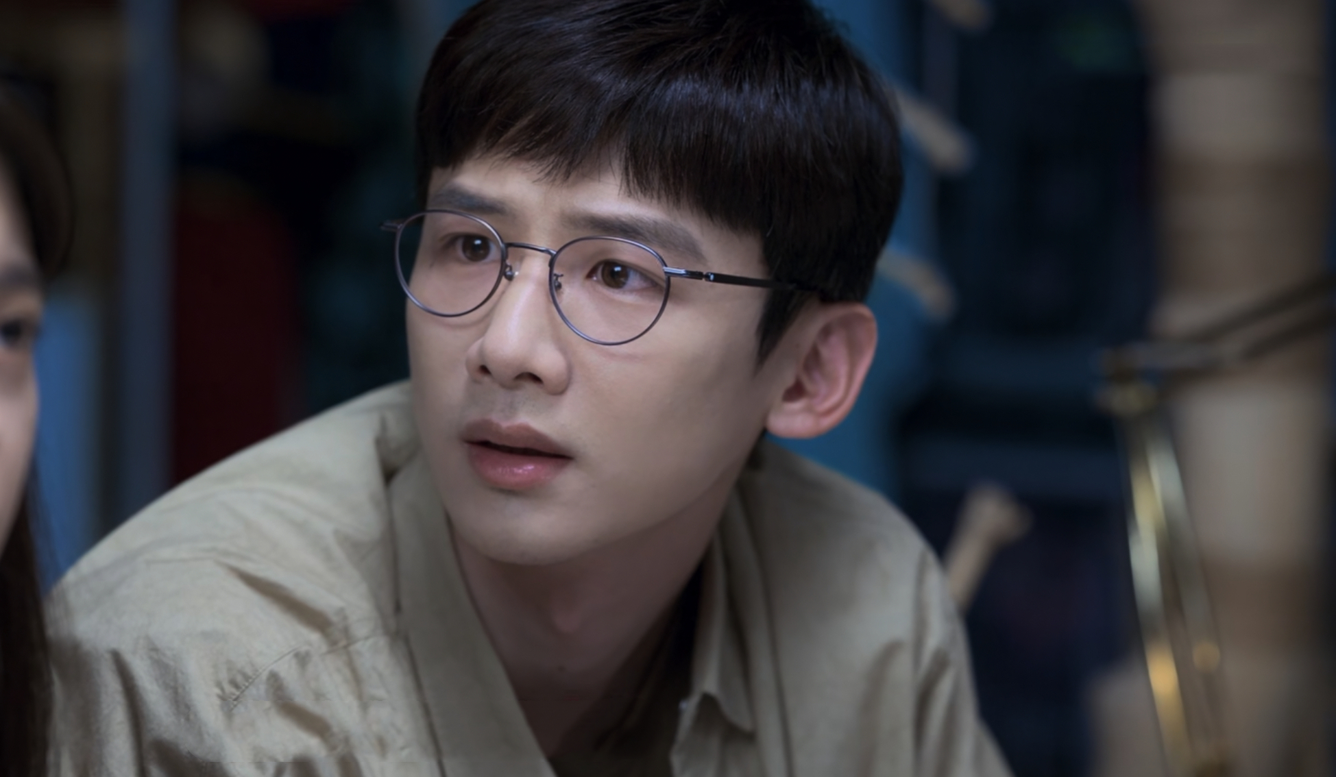 出道8年演过6次男主,首部作品就出圈,28岁白敬亭太幸运