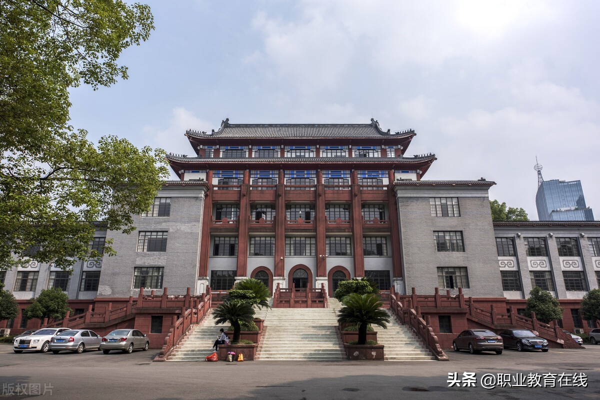 被称为“人间烟火”的成都，大学到底有多好？