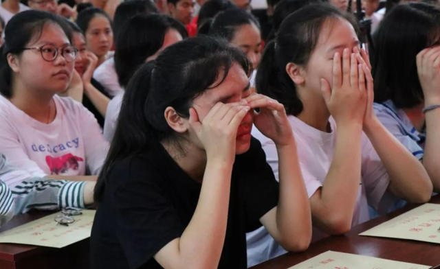 福建三所大学毕业证一文不值，早被官媒点名曝光，家长报考需谨慎