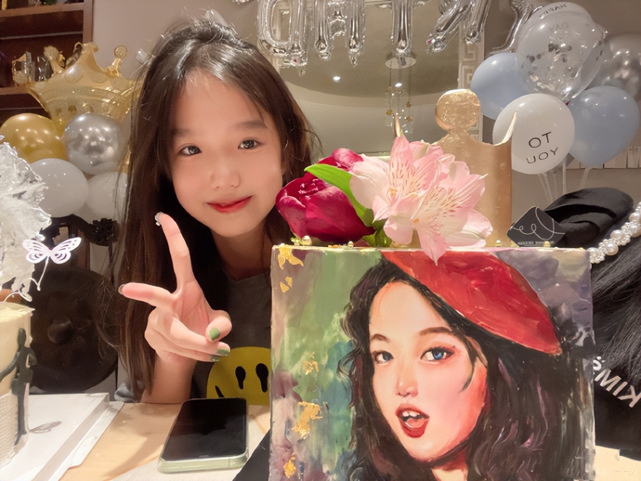 钟丽缇次女被指做了双眼皮，13岁Jaden怒怼网友：脑子有问题