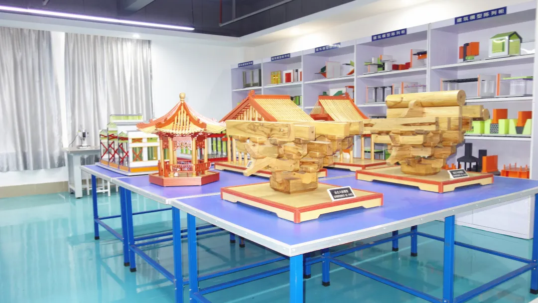 2022萌新必备攻略 | 带你畅游广州华立科技职业学院云浮校区