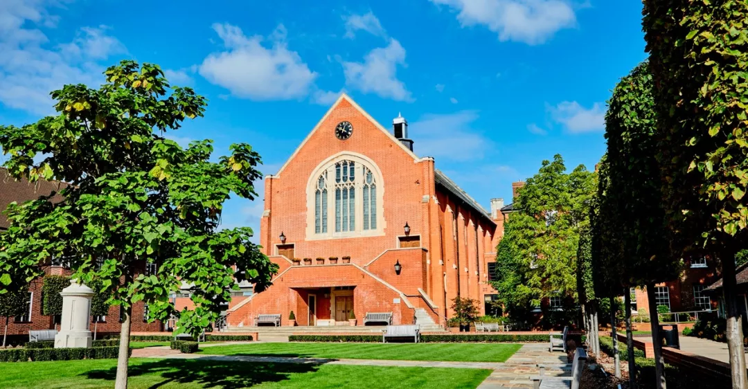 英栋捷报｜一张“名副其实的黄金门票”- 国王学院学校