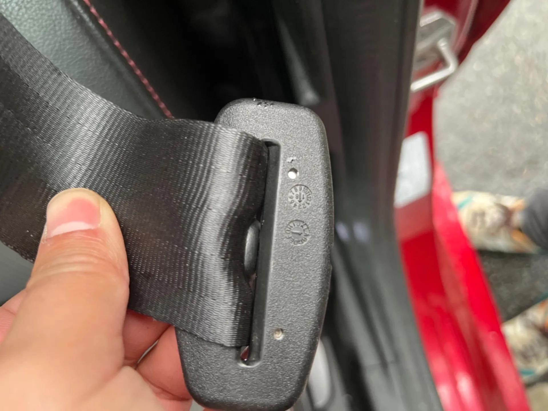 一車難求，3.58萬撿漏2.0手動擋?？怂?，大家覺得值嗎？